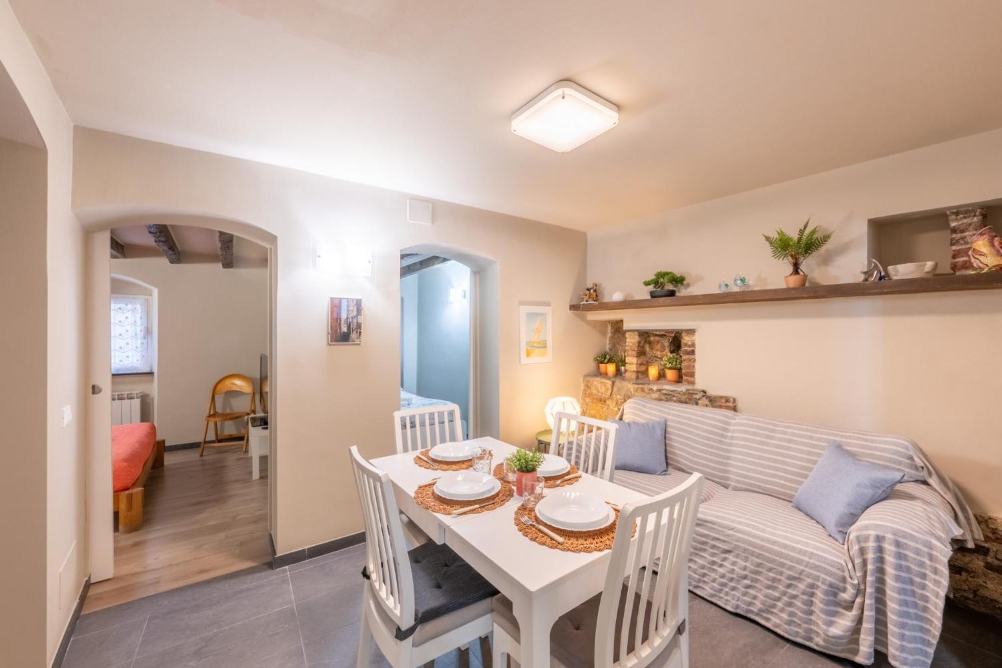 Pippi's Aquarium With A/c Apartment Genoa